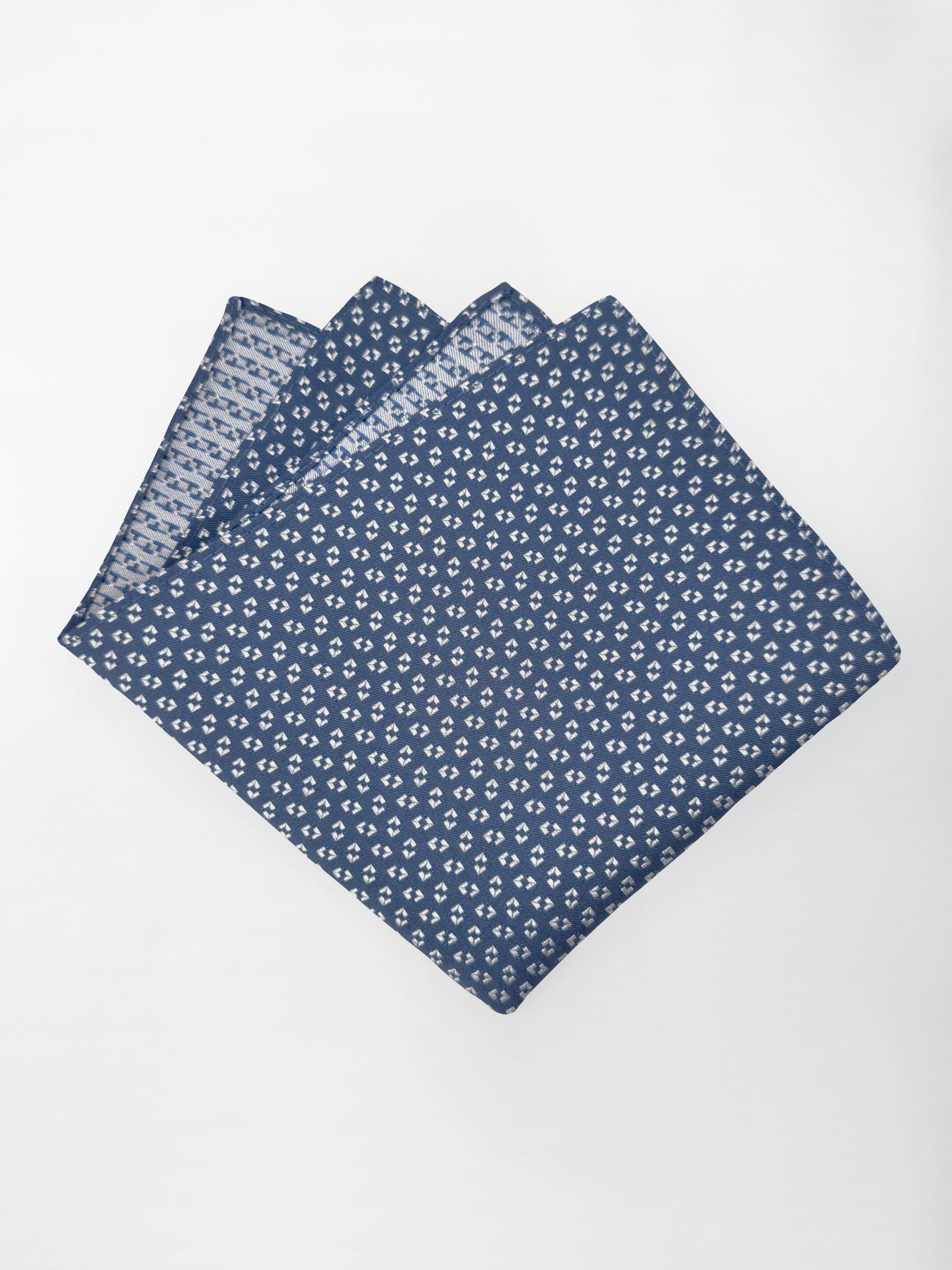 Pochette unita con microfantasia geometrica alternata - color Blu e Argento image 0
